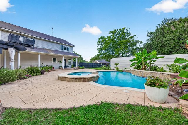 461 County Road 174, Wharton, TX 77488