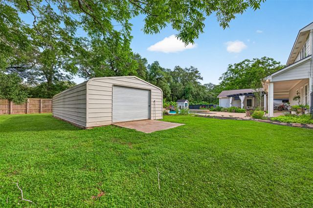 461 County Road 174, Wharton, TX 77488