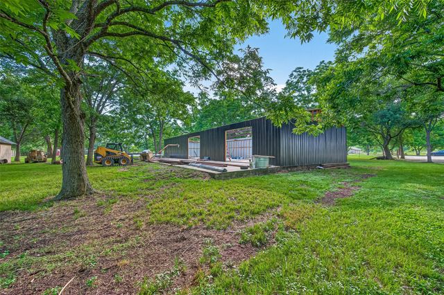 461 County Road 174, Wharton, TX 77488