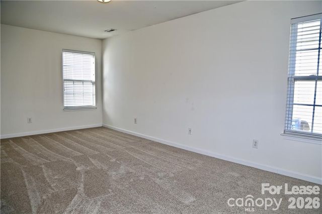 8727 Wandering Creek Way, Charlotte, NC 28227