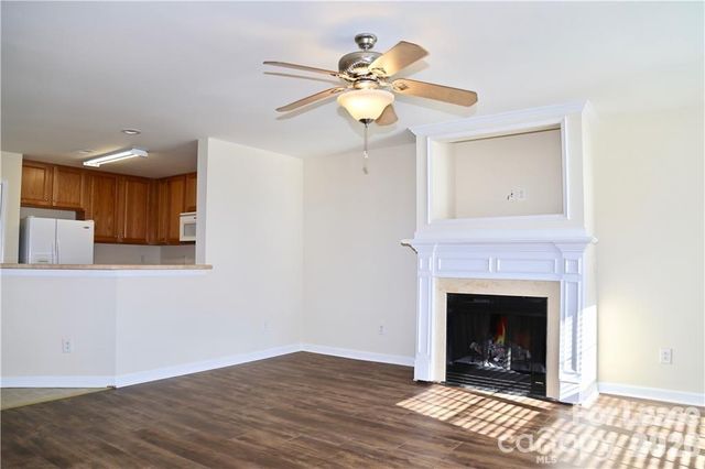 8727 Wandering Creek Way, Charlotte, NC 28227