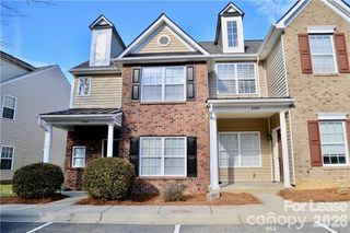 8727 Wandering Creek Way, Charlotte, NC 28227