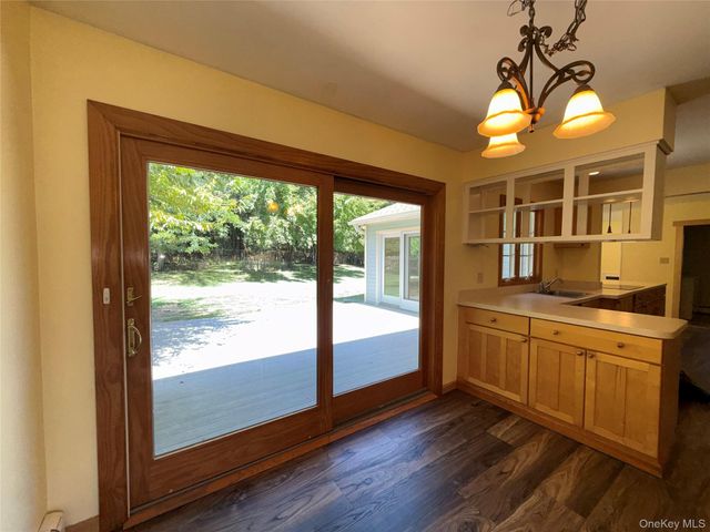 51 Hastings Drive, Stony Brook, NY 11790