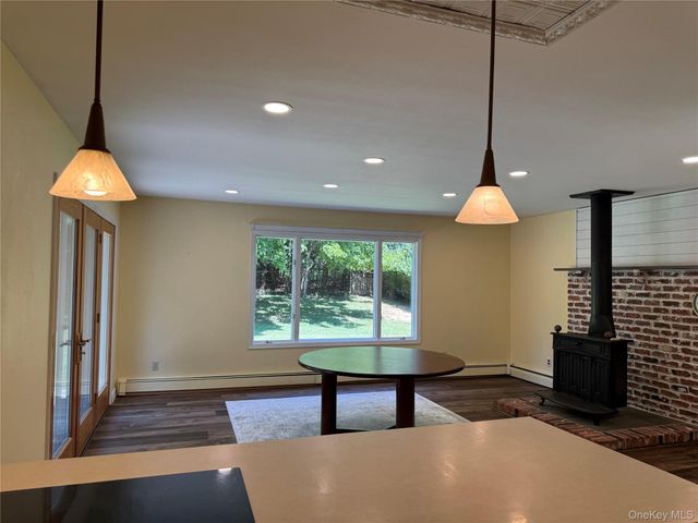 51 Hastings Drive, Stony Brook, NY 11790