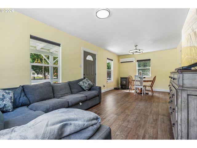 24011 Ne 209TH St, Battle Ground, WA 98604