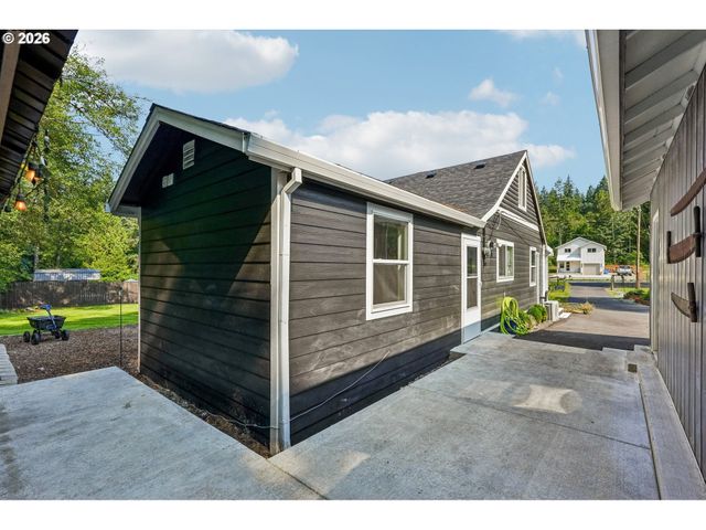 24011 Ne 209TH St, Battle Ground, WA 98604
