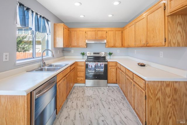 811 Bay St, Suisun City, CA 94585