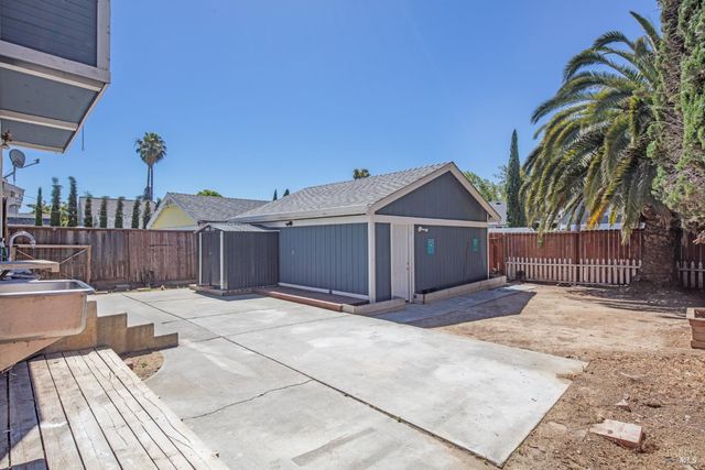 811 Bay St, Suisun City, CA 94585