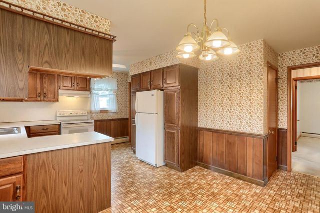 231 W ELM ST, Palmyra, PA 17078