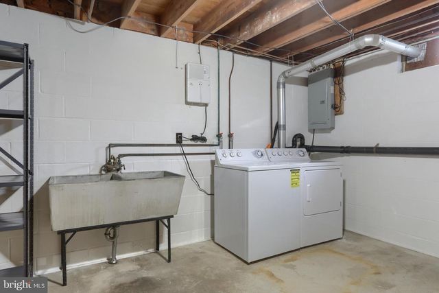 231 W ELM ST, Palmyra, PA 17078