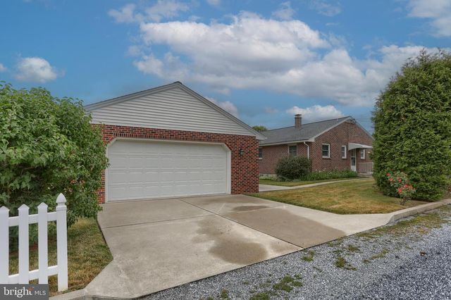 231 W ELM ST, Palmyra, PA 17078