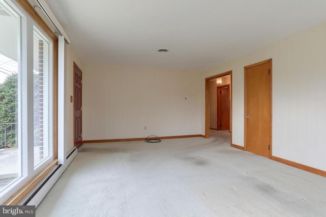 231 W ELM ST, Palmyra, PA 17078