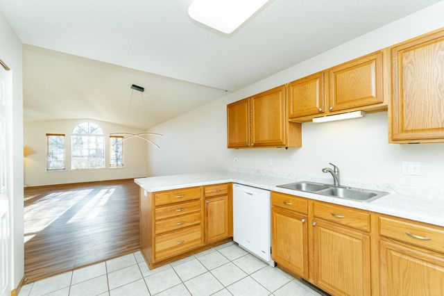 4933 35th Avenue NW, Rochester, MN 55901