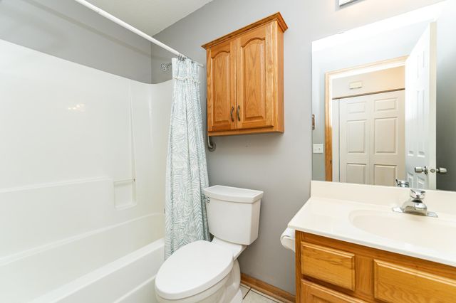 4933 35th Avenue NW, Rochester, MN 55901