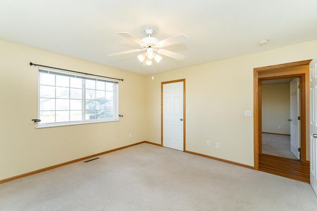 4933 35th Avenue NW, Rochester, MN 55901