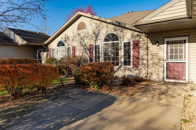 4933 35th Avenue NW, Rochester, MN 55901