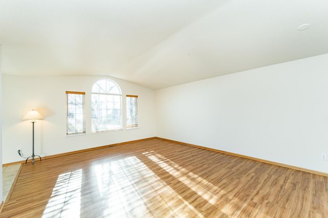 4933 35th Avenue NW, Rochester, MN 55901