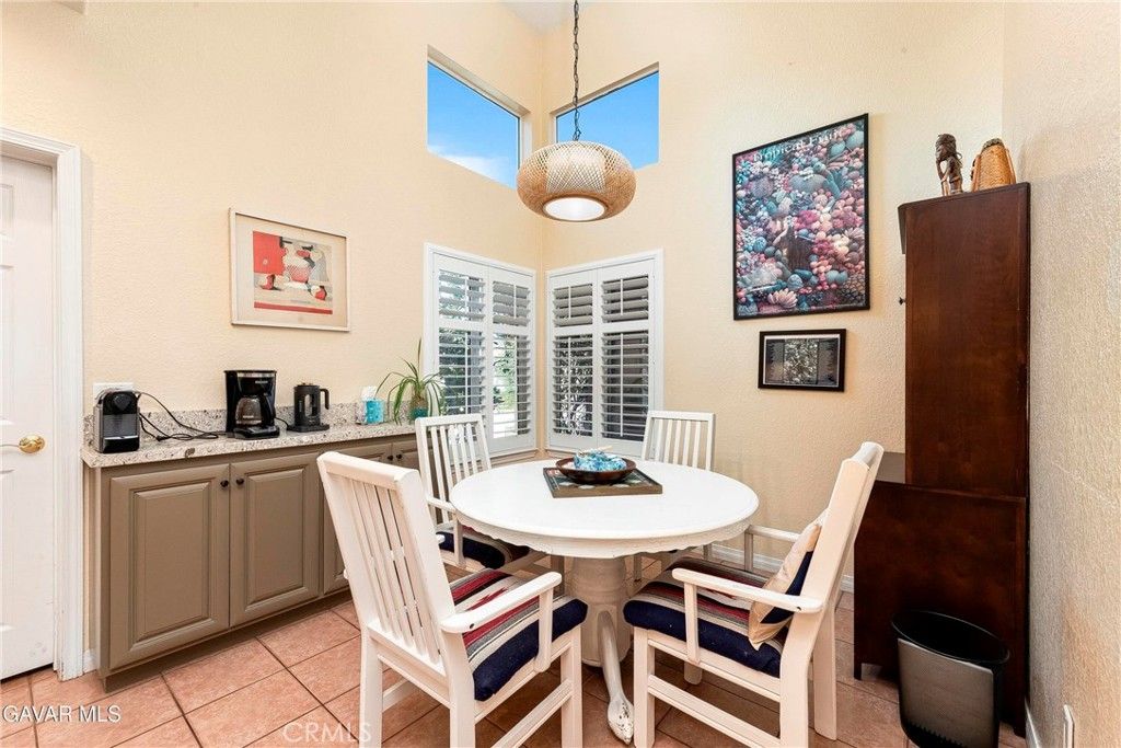 Image 14 of property listing at 41154 Heights, Palmdale, CA 93551