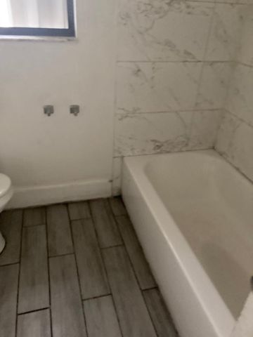 1565 W 36th Street, Riviera Beach, FL 33404