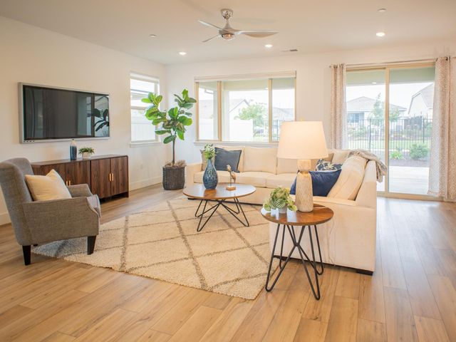 8961 Cerro Vista Dr, El Dorado Hills, CA 95762