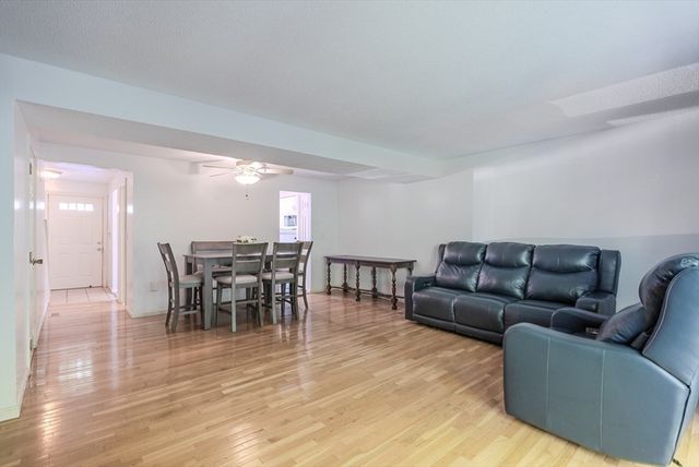 4105 Woodbridge Road 4105, Peabody, MA 01960