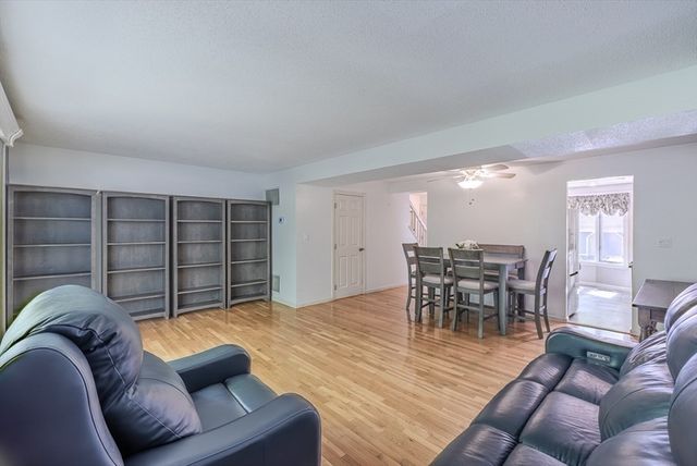 4105 Woodbridge Road 4105, Peabody, MA 01960