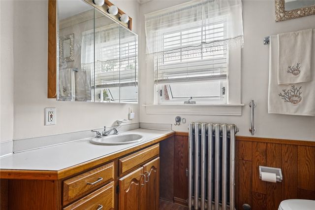26 Williams Street, Coventry, RI 02816