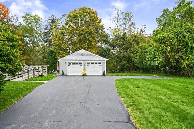 26 Williams Street, Coventry, RI 02816