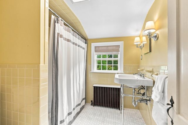 114 Chestnut Street, North Reading, MA 01864