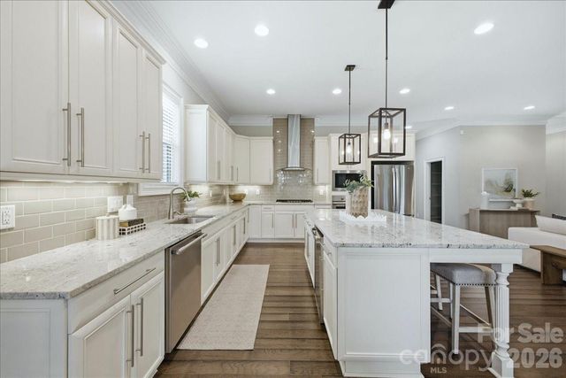 1103 N Sharon Amity Road, Charlotte, NC 28211