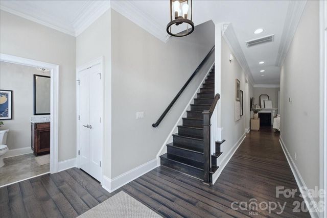 1103 N Sharon Amity Road, Charlotte, NC 28211