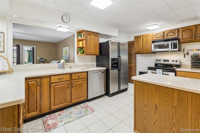 1565 W Rolston Road, Linden, MI 48451