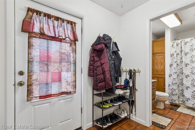 1565 W Rolston Road, Linden, MI 48451