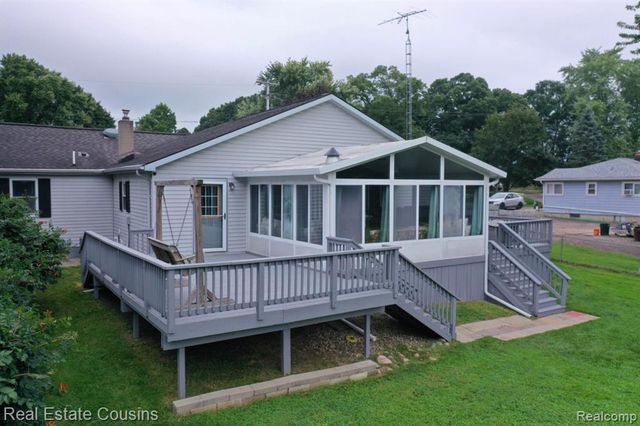 1565 W Rolston Road, Linden, MI 48451