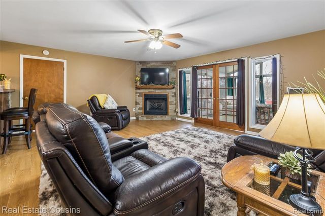 1565 W Rolston Road, Linden, MI 48451