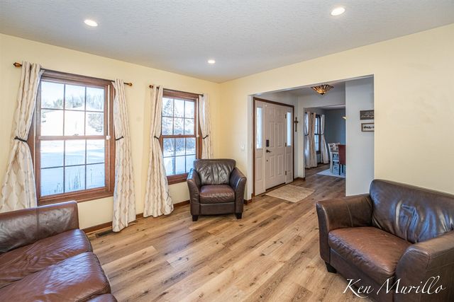 7003 Country View Boulevard, Jackson, MI 49201