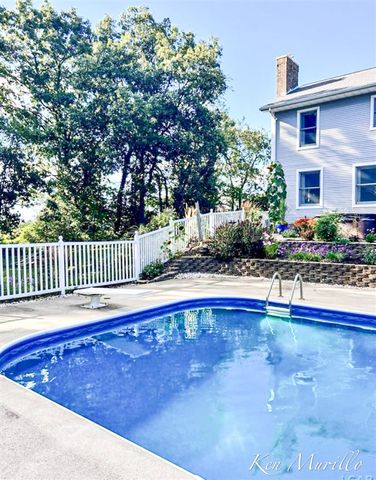 7003 Country View Boulevard, Jackson, MI 49201