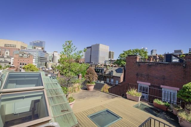 87 Revere St 3, Boston, MA 02114