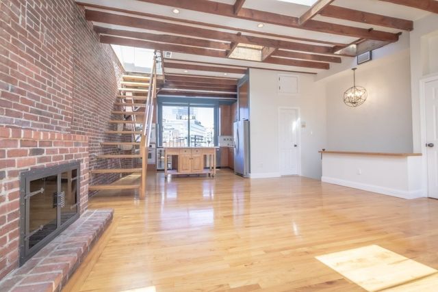 87 Revere St 3, Boston, MA 02114