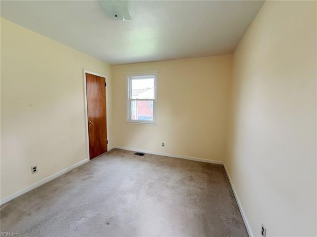 1140 Woodland Terrace DR, Chesapeake, VA 23323