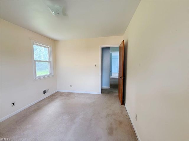 1140 Woodland Terrace DR, Chesapeake, VA 23323