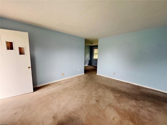 1140 Woodland Terrace DR, Chesapeake, VA 23323
