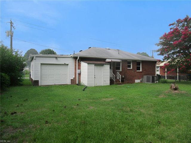 1140 Woodland Terrace DR, Chesapeake, VA 23323