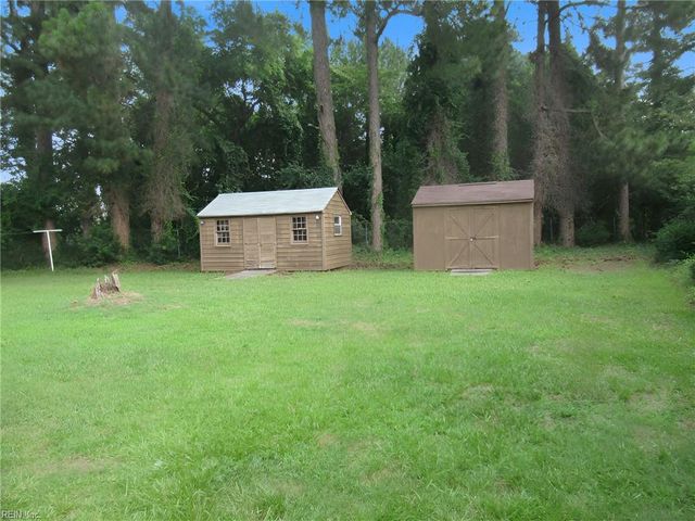 1140 Woodland Terrace DR, Chesapeake, VA 23323