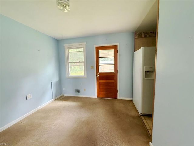 1140 Woodland Terrace DR, Chesapeake, VA 23323