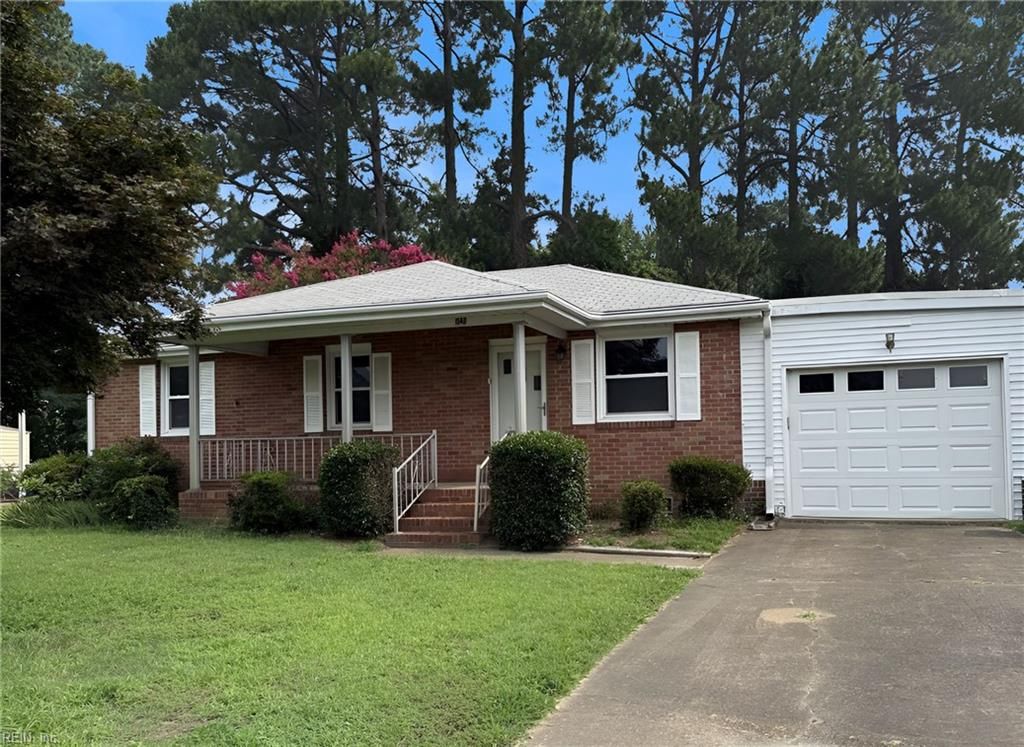 1140 Woodland Terrace DR, Chesapeake, VA 23323
