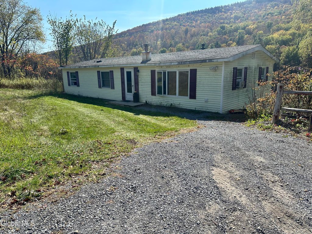 1045 State Route 145, Broome, NY 12122