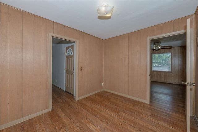 507 N Echols Street, Caldwell, TX 77836