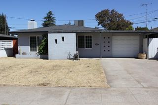 1807 Holly Dr, Lodi, CA 95242