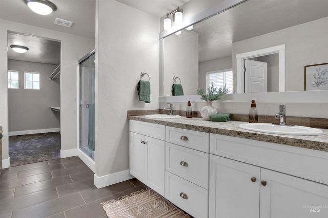 4908 W Eagle Landing Court, Eagle, ID 83616